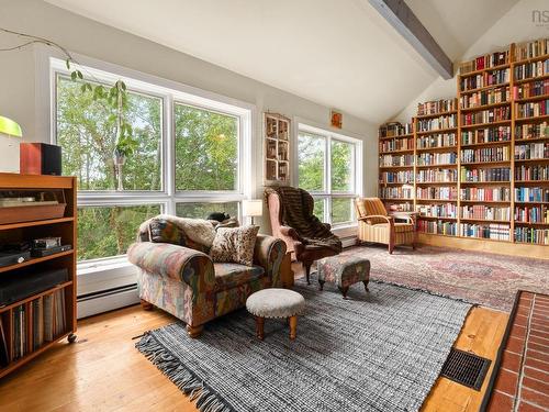 162 Lakewood Dr, Brooklyn, NS 