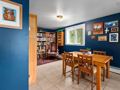 162 Lakewood Dr, Brooklyn, NS 