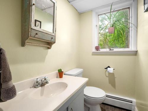 162 Lakewood Dr, Brooklyn, NS 