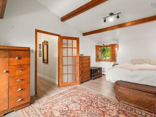 162 Lakewood Dr, Brooklyn, NS 