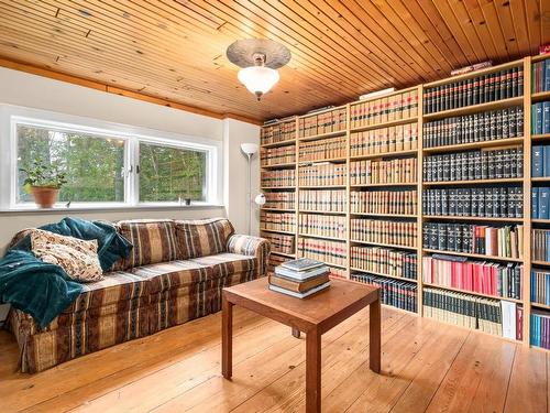 162 Lakewood Dr, Brooklyn, NS 