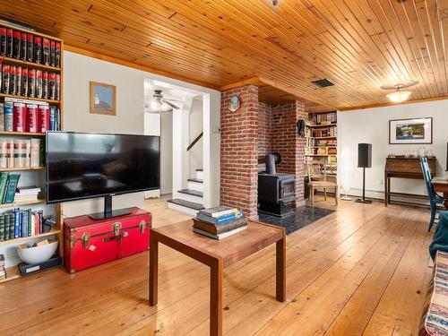 162 Lakewood Dr, Brooklyn, NS 