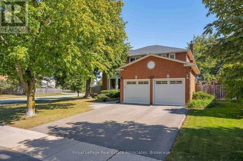2253 TOWNE BOULEVARD  Oakville, ON L6H 5J9