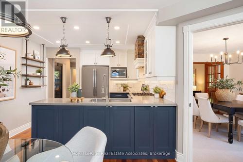 2253 Towne Boulevard, Oakville, ON 