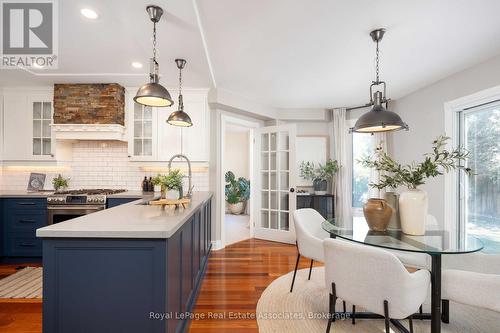 2253 Towne Boulevard, Oakville, ON 