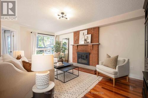 2253 Towne Boulevard, Oakville, ON 