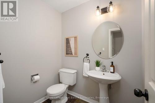 2253 Towne Boulevard, Oakville, ON 