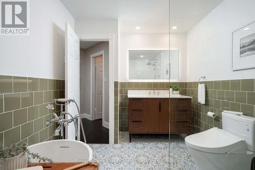 2253 Towne Boulevard, Oakville, ON 