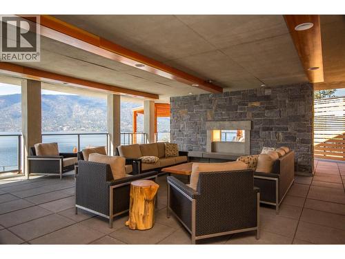 Meeting area - Waterside Clubhouse - 1666 Lakestone Drive, Lake Country, BC 
