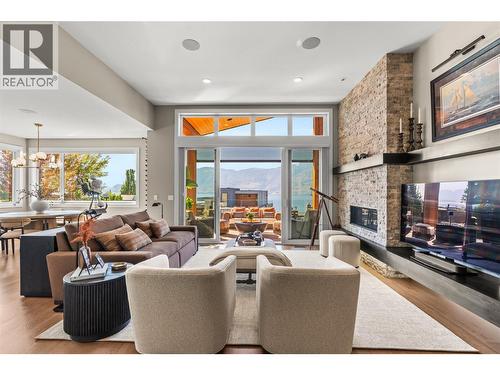 Living Room - 1666 Lakestone Drive, Lake Country, BC 