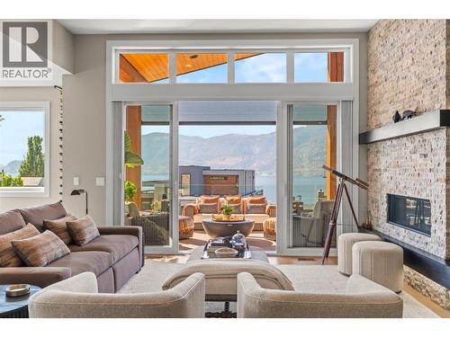 Living Room to Deck - 1666 Lakestone Drive, Lake Country, BC 