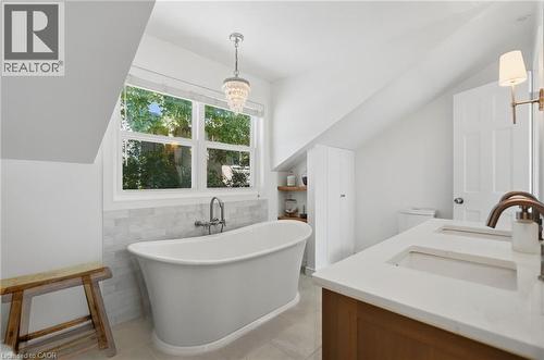 1264 Old #8 Highway, Sheffield, ON 