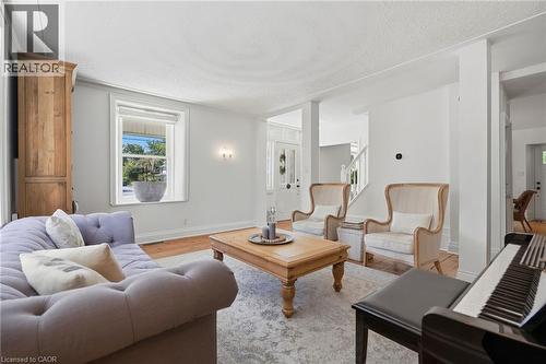 1264 Old #8 Highway, Sheffield, ON 