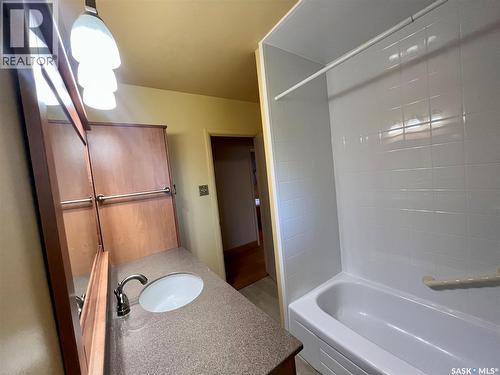 1123 Asquith Drive, Esterhazy, SK 