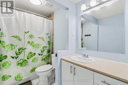 Upper level full bath - 6170 Brookside Lane, Ottawa, ON 