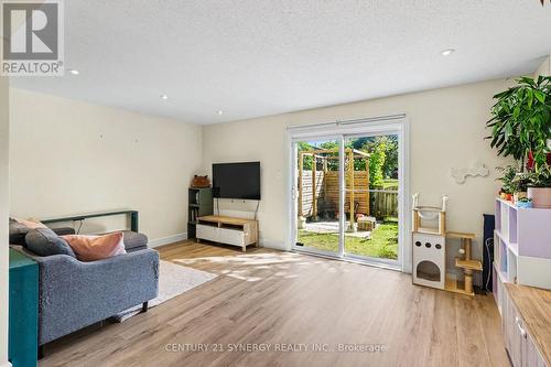 6170 Brookside Lane, Ottawa, ON 