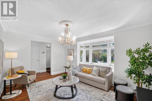 122 Mcgillivray Avenue, Toronto, ON 