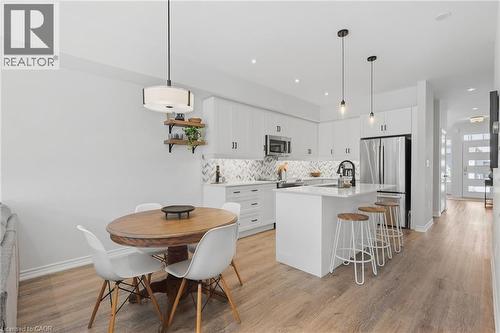 26 Bensley Lane, Hamilton, ON 