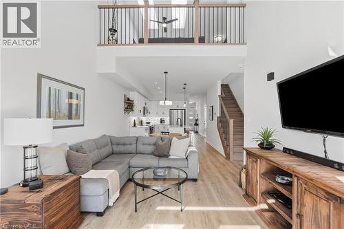 26 Bensley Lane, Hamilton, ON 