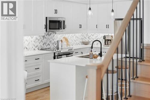 26 Bensley Lane, Hamilton, ON 