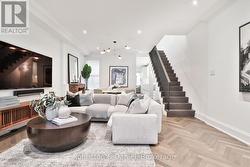 Fully renovated Victorian, soaring ceilings - 