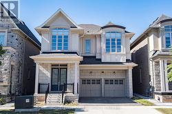 31 CARNEGIE DRIVE Oakville, ON L6H 0V9