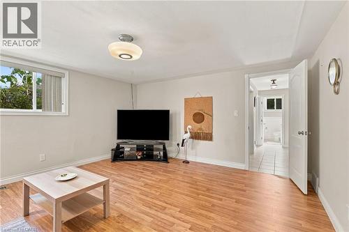 46 Lawrence Avenue, Hamilton, ON 