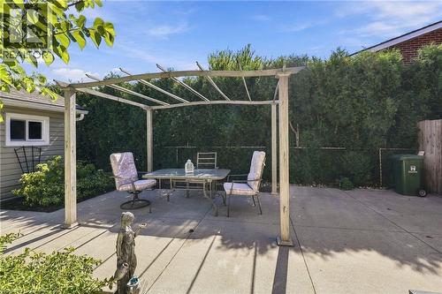 46 Lawrence Avenue, Hamilton, ON 