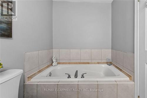 85 Benziger Lane, Hamilton, ON 