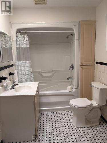 2ND FLOOR - 5084 DUNDAS STREET W , Toronto, Ontario M9A 1C2 4