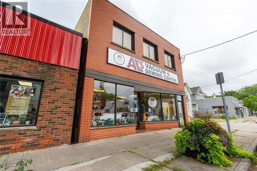 110 Mitton Street South, Sarnia, ON 