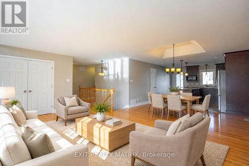 Virtually Staged - 111 York Crossing, Russell, ON 