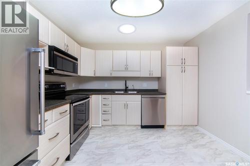 8 3415 Calder Crescent, Saskatoon, SK 