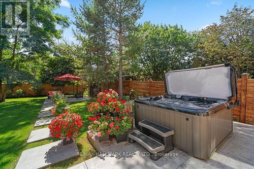 Hot Tub - 18 Ardmore Crescent, Richmond Hill, ON 