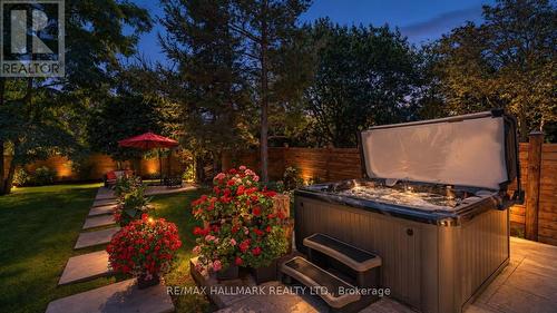 Twilight - 18 Ardmore Crescent, Richmond Hill, ON 