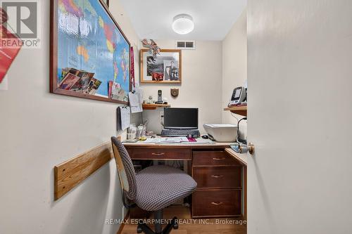 994 Barton Street, Hamilton, ON 