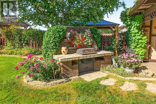 994 Barton Street, Hamilton, ON 
