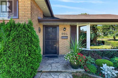 994 Barton Street, Hamilton, ON 