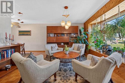 994 Barton Street, Hamilton, ON 