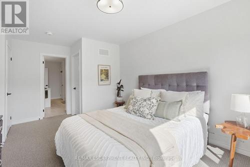 26 Bensley Lane, Hamilton, ON 