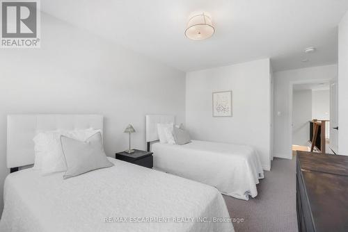 26 Bensley Lane, Hamilton, ON 