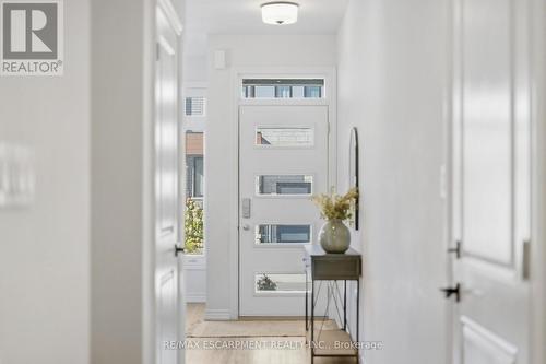 26 Bensley Lane, Hamilton, ON 
