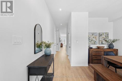 26 Bensley Lane, Hamilton, ON 