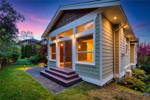 6179 Strathcona Pl, Nanaimo, BC 