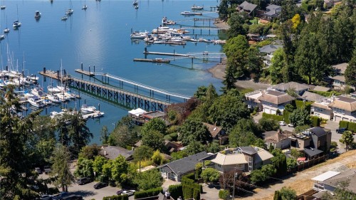 916 Grilse Lane, Central Saanich, BC 