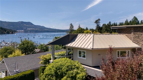 916 Grilse Lane, Central Saanich, BC 
