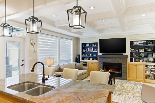 844 Mulholland Dr, French Creek, BC 