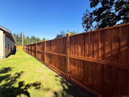 844 Mulholland Dr, French Creek, BC 