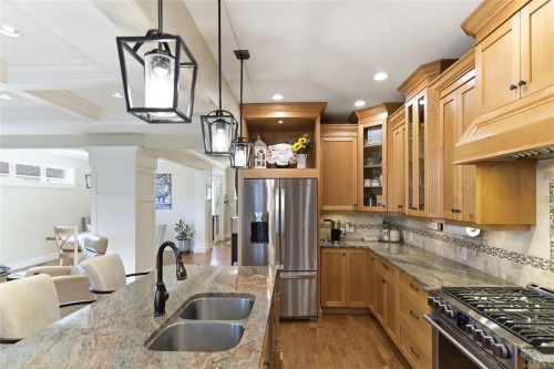 844 Mulholland Dr, French Creek, BC 