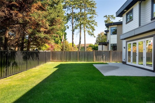 2294 Gail Pl, Sidney, BC 